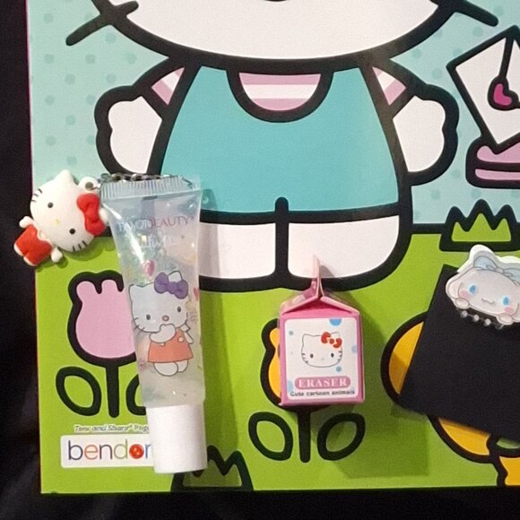 Hello Kitty Gift Bundle, Fun Girls' Gifts, Unique Gift Bundle, Cinnamoroll Hair - Picture 2 of 4